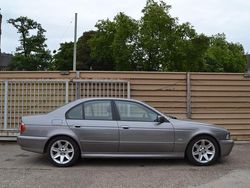 Grau Gebraucht 2002 BMW 520 Lifestyle Limousine | 11.980 €