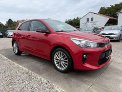 Rot Gebraucht 2019 Kia Rio Spirit Limousine | 10.999 € (Guter Preis)