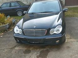 Schwarz Gebraucht 2004 Mercedes C200 Kombi | 2.999 € (Fairer Preis)