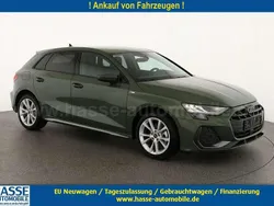 Distrikt grün metallic Neu 2025 Audi A3 Sportback S-Line Limousine | 37.495 € (Guter Preis)