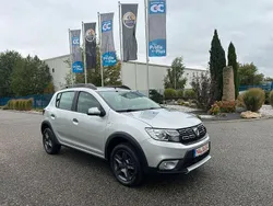 Silber Gebraucht 2017 Dacia Sandero Celebration Kleinwagen | 7.950 € (Guter Preis)