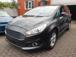 Grau Gebraucht 2016 Ford S-MAX Business Edition Van / Kleinbus | 9.680 € (Superpreis)