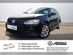 Deep black perleffekt Gebraucht 2016 VW Jetta Comfortline Limousine | 12.990 € (Teuer)
