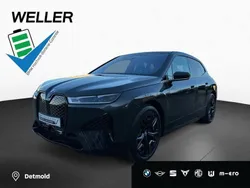 Sophistograu (grau) Gebraucht 2024 BMW iX Comfort Edition SUV | 81.990 € (Teuer)