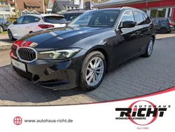 Schwarz Gebraucht 2023 BMW 318 Kombi | 24.890 € (Guter Preis)