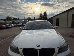 Silber Gebraucht 2009 BMW 320 Limousine | 7.000 € (Fairer Preis)