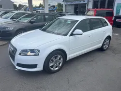 Weiß Gebraucht 2009 Audi A3 Sportback Attraction Limousine | 5.990 € (Fairer Preis)