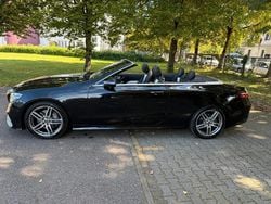 Schwarz Gebraucht 2018 Mercedes E220 AMG line Cabrio | 33.290 € (Guter Preis)