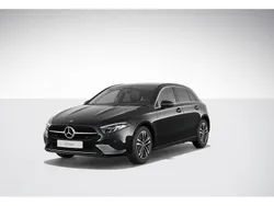 Schwarz kosmosschwarz metallic Gebraucht 2024 Mercedes A180 Progressive Limousine | 27.880 € (Guter Preis)