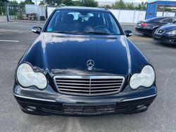 Gebraucht 2004 Mercedes C200 Avantgarde Kombi | 1.999 € (Fairer Preis)