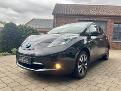Schwarz Gebraucht 2017 Nissan Leaf 360º Kleinwagen | 6.400 €