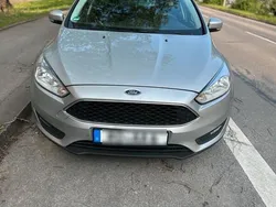 Silber Gebraucht 2016 Ford Focus Limousine | 8.200 € (Guter Preis)