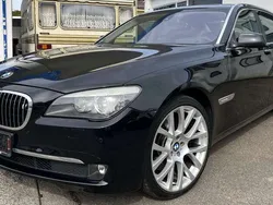 Black sapphire Gebraucht 2009 BMW 750 Limousine | 19.900 €