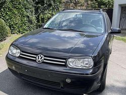 Schwarz Gebraucht 2001 VW Golf IV Basis Kombi | 2.750 € (Fairer Preis)