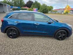 Blau Gebraucht 2016 Kia Niro Spirit SUV | 14.200 € (Fairer Preis)