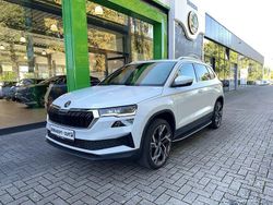 Weiß Gebraucht 2022 Skoda Karoq SUV | 31.250 € (Teuer)