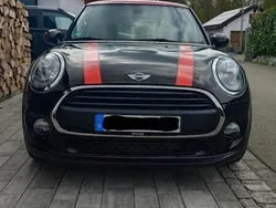 Schwarz Gebraucht 2016 Mini ONE Kleinwagen | 11.200 €