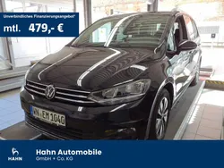 Deep black perleffekt Gebraucht 2024 VW Touran Move Van / Kleinbus | 35.430 € (Fairer Preis)