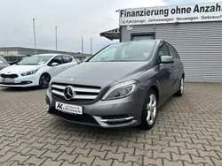 Grau Gebraucht 2014 Mercedes B200 Van / Kleinbus | 12.500 € (Etwas zu teuer)