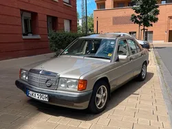 Gold Gebraucht 1992 Mercedes 190 Limousine | 6.000 €