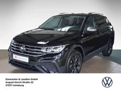 Deep black perleffekt Gebraucht 2024 VW Tiguan Allspace Move SUV | 49.990 €