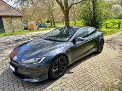 Grau Gebraucht 2023 Tesla Model S Plaid Limousine | 84.900 € (Etwas zu teuer)