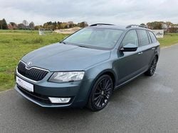 Grau Gebraucht 2016 Skoda Octavia Limousine | 11.900 € (Guter Preis)