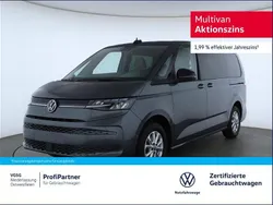 Grau Gebraucht 2024 VW Multivan Pro Van / Kleinbus | 56.440 € (Fairer Preis)