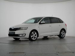 Candyweiss Gebraucht 2013 Skoda Rapid Elegance Limousine | 8.889 € (Etwas zu teuer)
