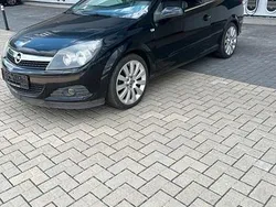 Schwarz Gebraucht 2006 Opel Astra Cabriolet Cabrio | 1.250 € (Superpreis)