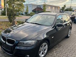 Schwarz Gebraucht 2011 BMW 320 Kombi | 4.200 € (Guter Preis)