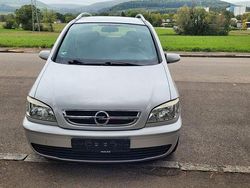 Silber Gebraucht 2005 Opel Zafira Van / Kleinbus | 2.490 €