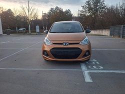 Gold Gebraucht 2016 Hyundai i10 Classic Kleinwagen | 7.499 € (Guter Preis)