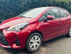 Rot Gebraucht 2018 Toyota Yaris Comfort Kleinwagen | 9.980 € (Guter Preis)