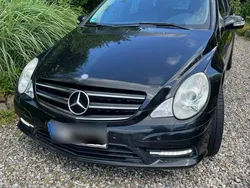 Schwarz Gebraucht 2011 Mercedes R350 AMG Van / Kleinbus | 7.000 € (Guter Preis)