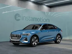 Blau Gebraucht 2020 Audi e-tron SUV | 47.049 € (Fairer Preis)