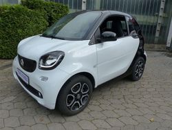 Weiß/schwarz Gebraucht 2018 Smart ForTwo Cabrio Prime Cabrio | 13.995 € (Fairer Preis)