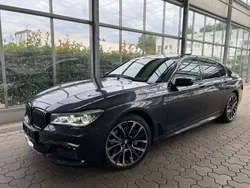Singapur grau metallic Gebraucht 2016 BMW 730 M Sport Limousine | 34.799 € (Fairer Preis)