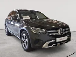 Graphitgrau metallic Gebraucht 2021 Mercedes GLC220 SUV | 31.190 € (Superpreis)