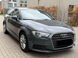 Grau Gebraucht 2019 Audi A3 Basis Limousine | 14.199 € (Superpreis)