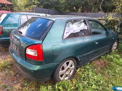 Grün Gebraucht 1997 Audi A3 Limousine | 1.000 € (Guter Preis)
