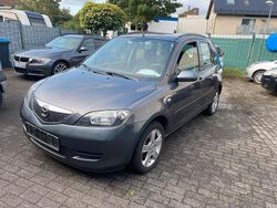 Grau Gebraucht 2004 Mazda 2 Van / Kleinbus | 2.399 € (Etwas zu teuer)