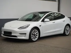 Weiß Gebraucht 2022 Tesla Model 3 Long Range Limousine | 28.950 € (Fairer Preis)