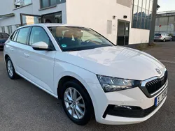 Weiß Gebraucht 2020 Skoda Scala Ambition Kleinwagen | 9.590 € (Fairer Preis)