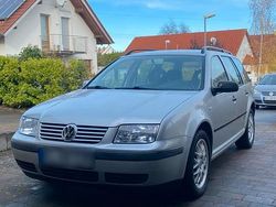 Silber Gebraucht 2001 VW Bora Kombi | 2.800 € (Etwas zu teuer)