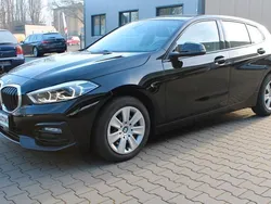 Schwarz Gebraucht 2021 BMW 118 Sport Line Kleinwagen | 19.900 € (Fairer Preis)