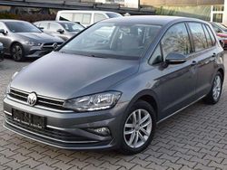 Indiumgrau metallic Gebraucht 2020 VW Golf Sportsvan Comfortline Van / Kleinbus | 13.900 € (Guter Preis)