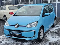 Teal blue (metallic) Gebraucht 2021 VW e-up! Basis Kleinwagen | 13.100 € (Fairer Preis)