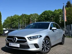 Silber Gebraucht 2022 Mercedes A180 Limousine | 23.990 € (Guter Preis)