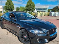 Schwarz Gebraucht 2014 Jaguar XJL Limousine | 18.500 €